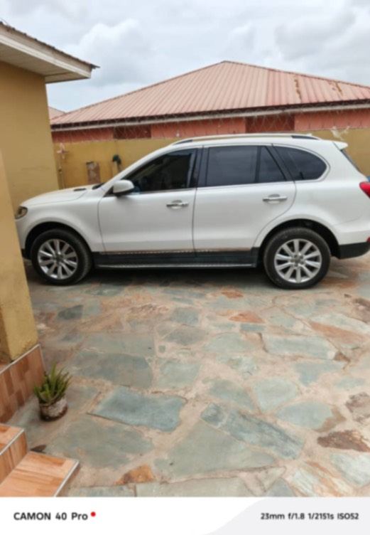 HAVAL H8 2015