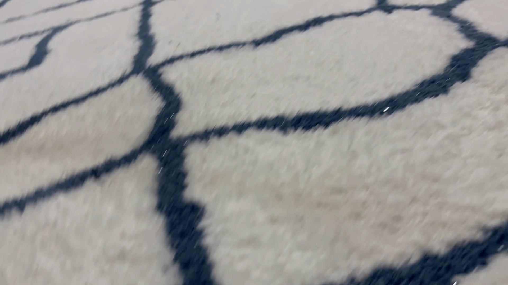 Shaggy center rugs