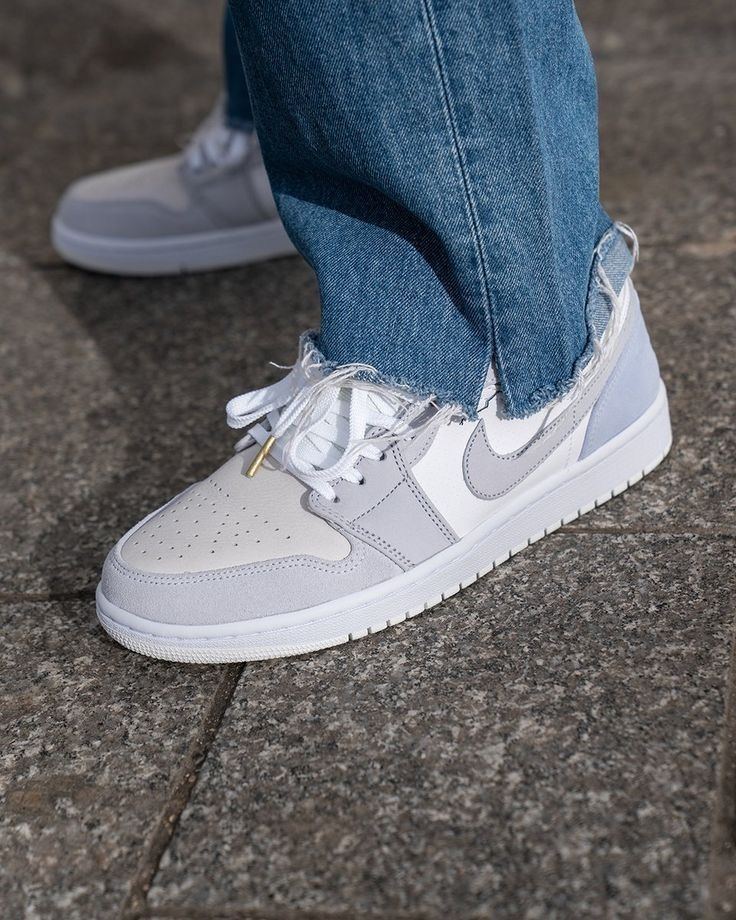 Nike Air Jordan 1 Low Wolf Grey