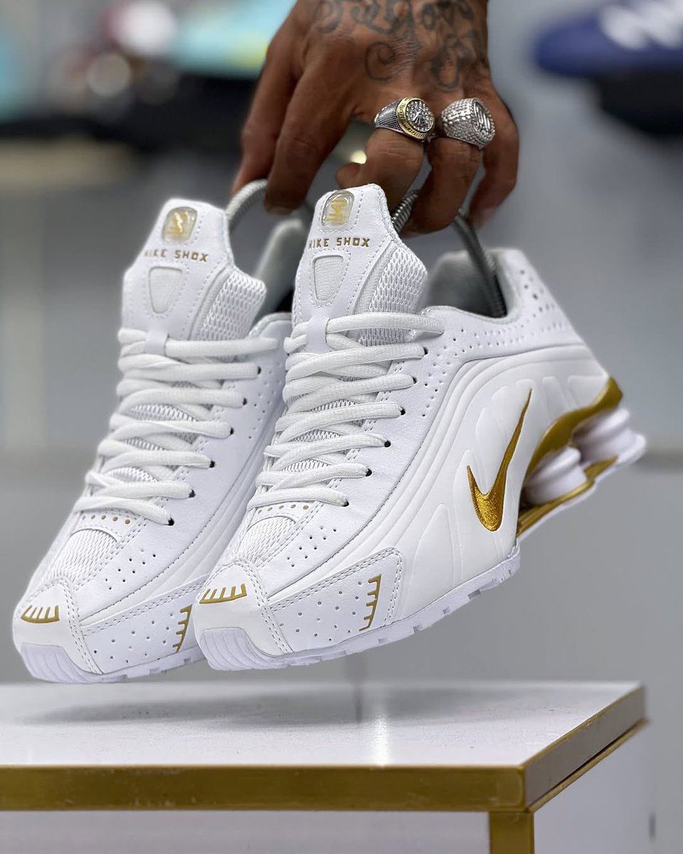 Nike Shox R4 Metallic Gold Sneakers - Original (In Box)