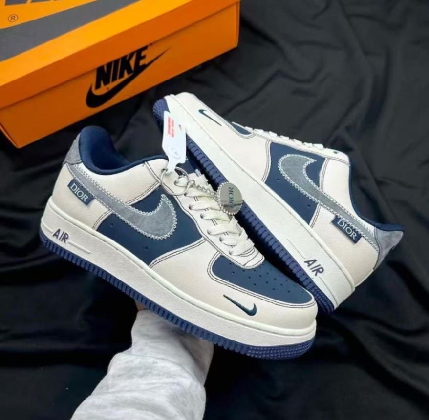 Nike Air Force 1 Low x Dior sneakers