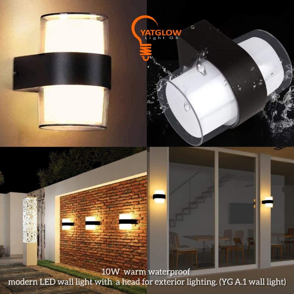 Waterproof outdoor wall light 