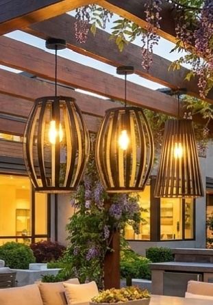 YG Basket lamp. Waterproof. Anti-rust. Comes with the bulb 