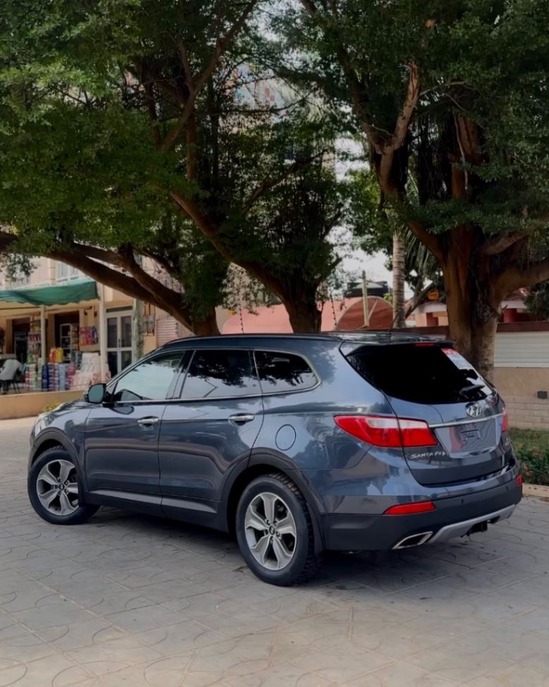 2014 Hyundai Santa Fe XL 7 seater Unregistered
