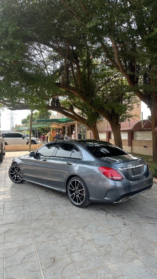 2018 Mercedes Benz c43 AMG