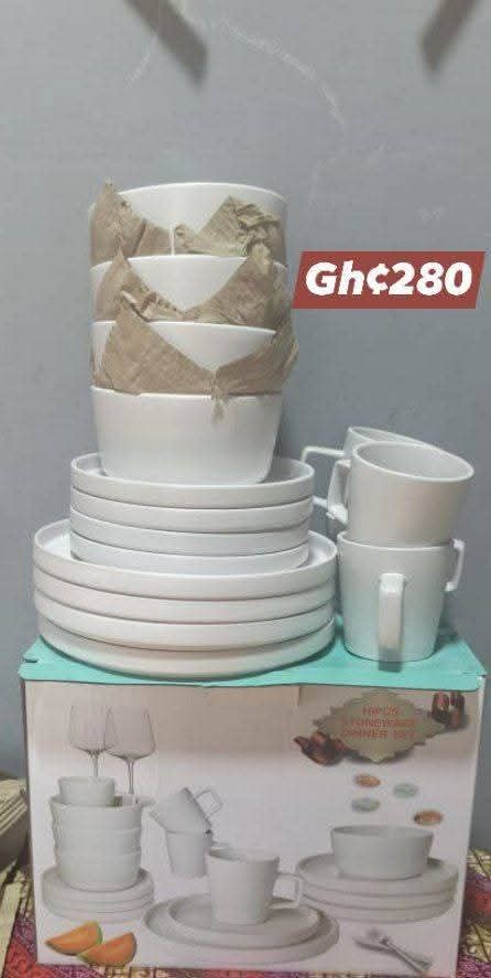16 pieces ceramic dinner