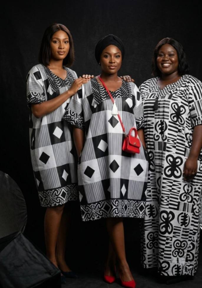 (short) Black and white Free size kaftan bubu 