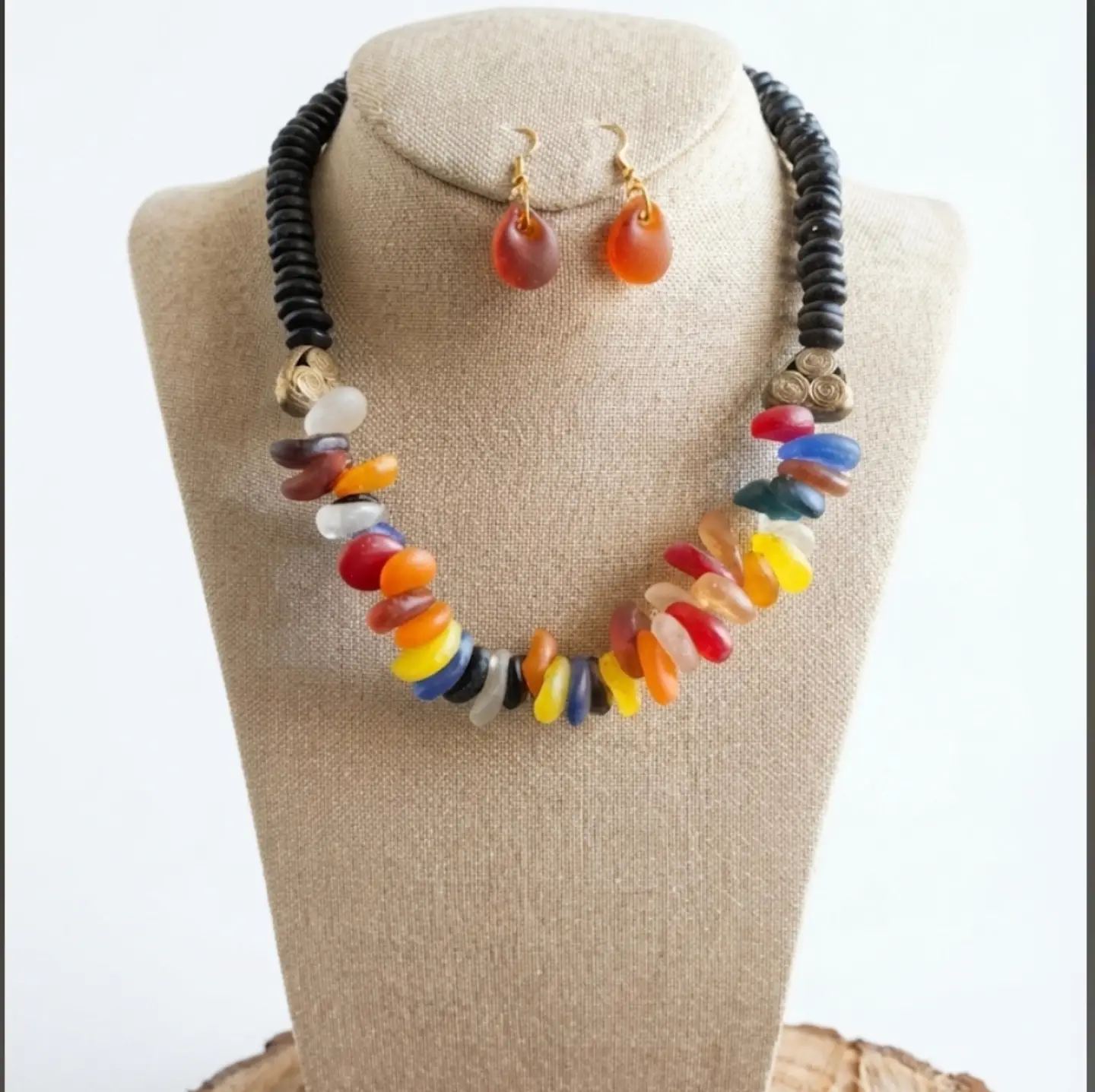 Teardrop neck