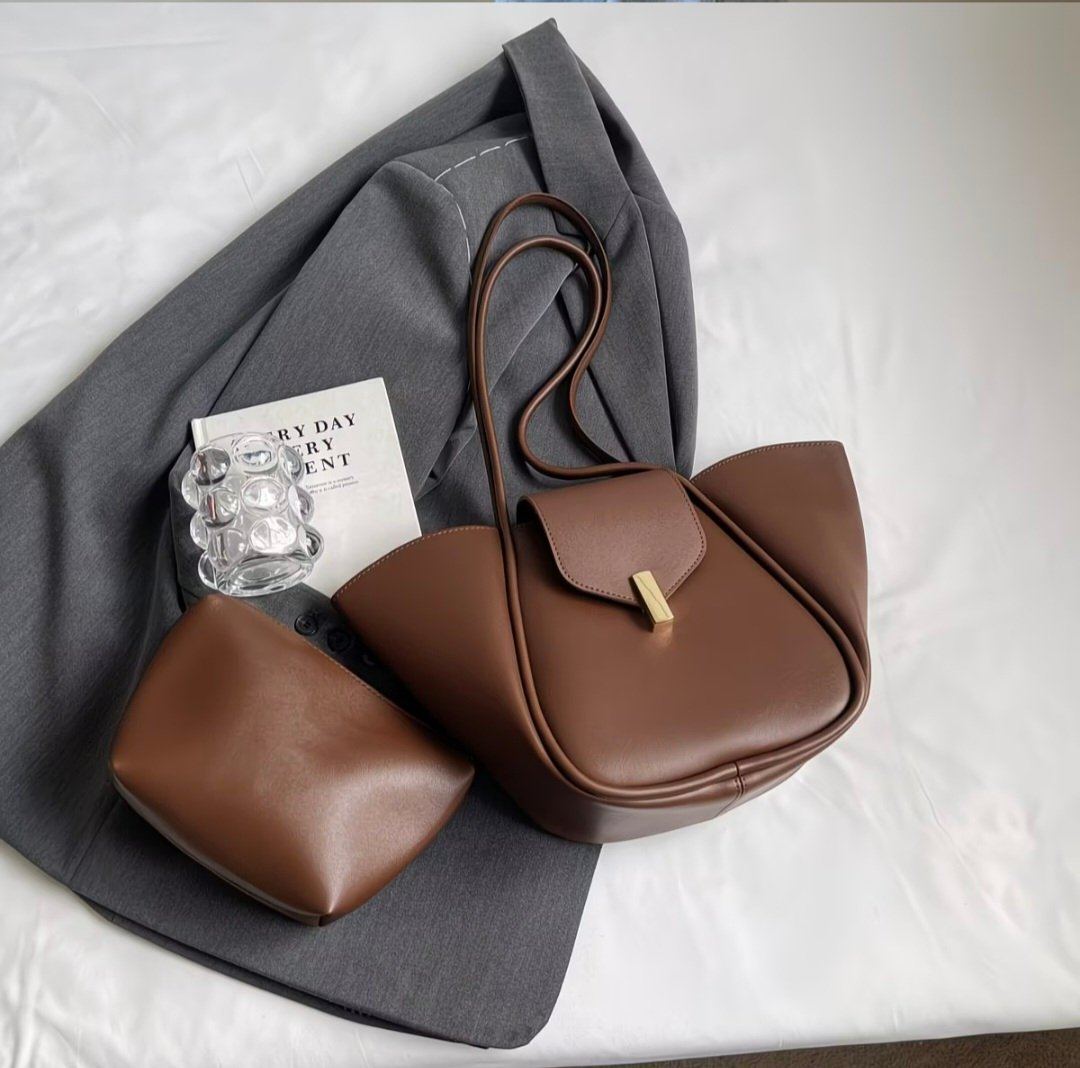 Medium brown bag