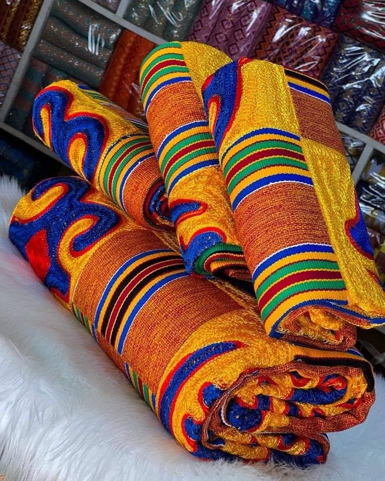 Royal kente couple set (10 yards men & 6 yards women) 