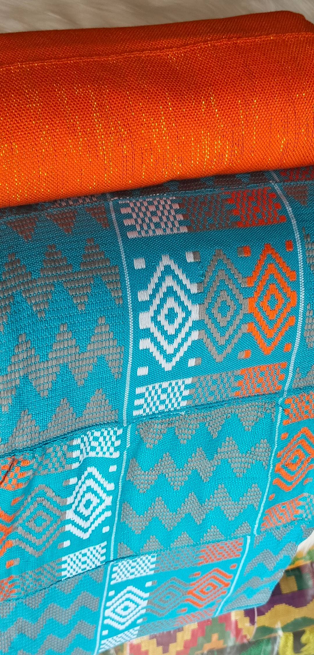 4 yards (2 yards design with 2 yards plain) 