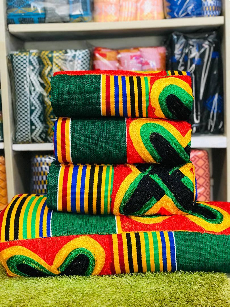Royal couple set (10 yards men & 6 yards women kente) 