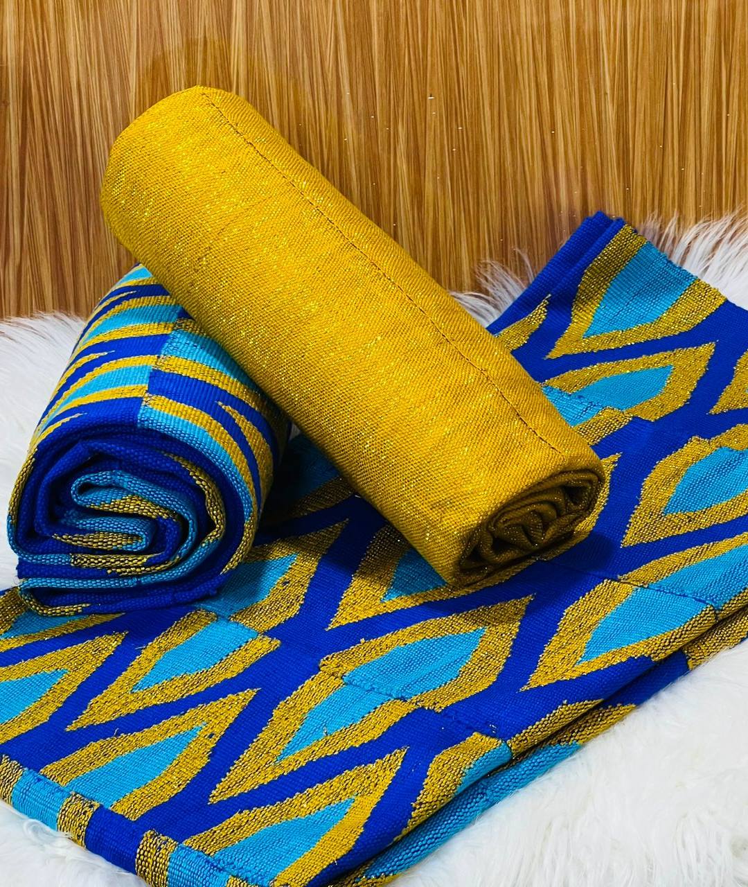 6 yards (4 yards design with 2 yards plain) 