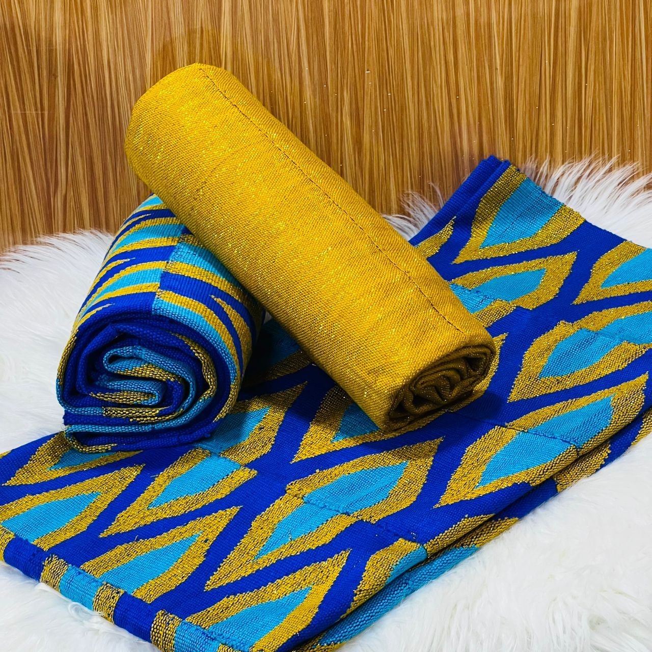 6 yards (4 yards design with 2 yards plain) 