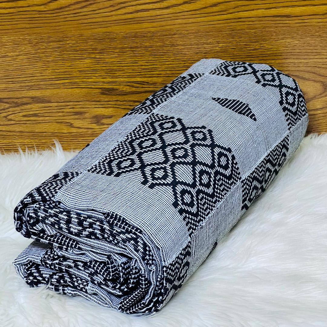 10 yards men black & white