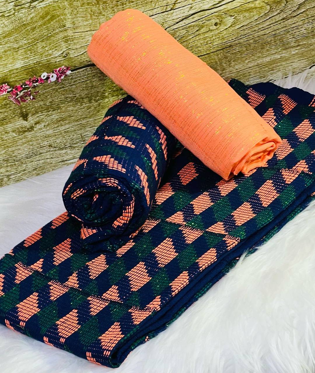 6 yards (4 yards design with 2 yards plain) 