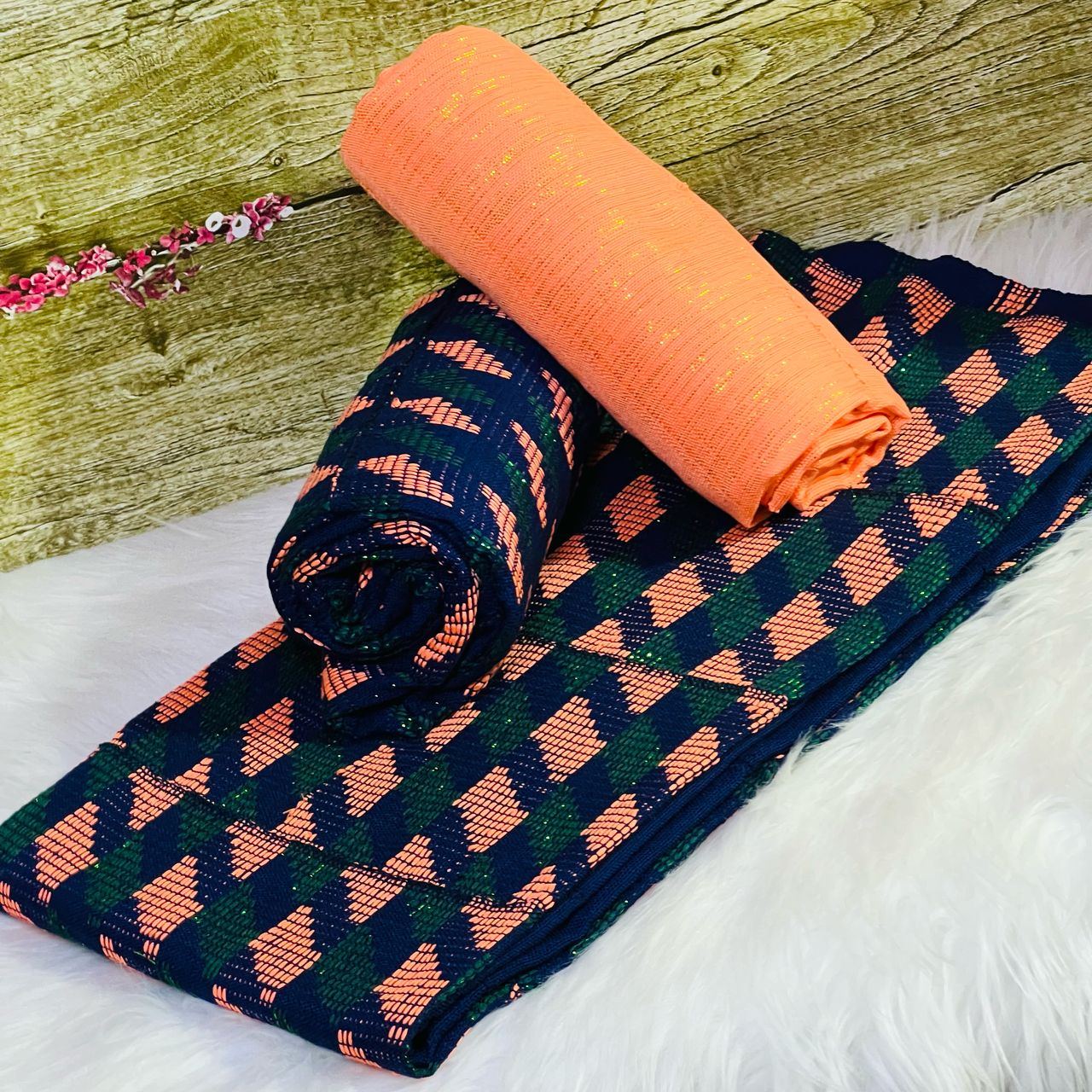 6 yards (4 yards design with 2 yards plain) 