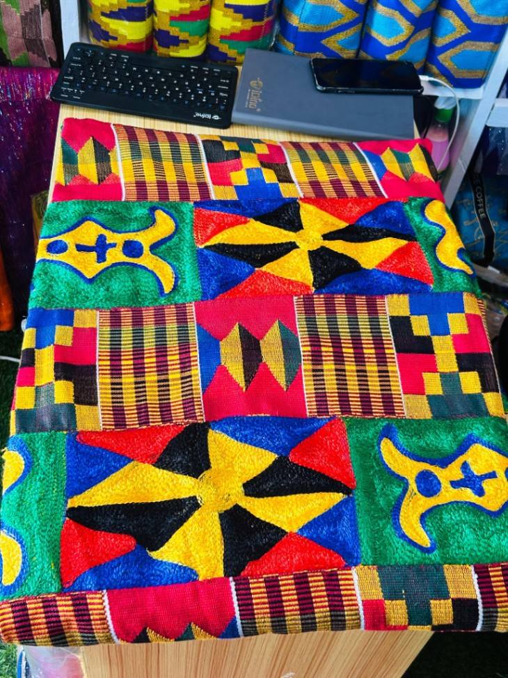 10 yards Royal men design