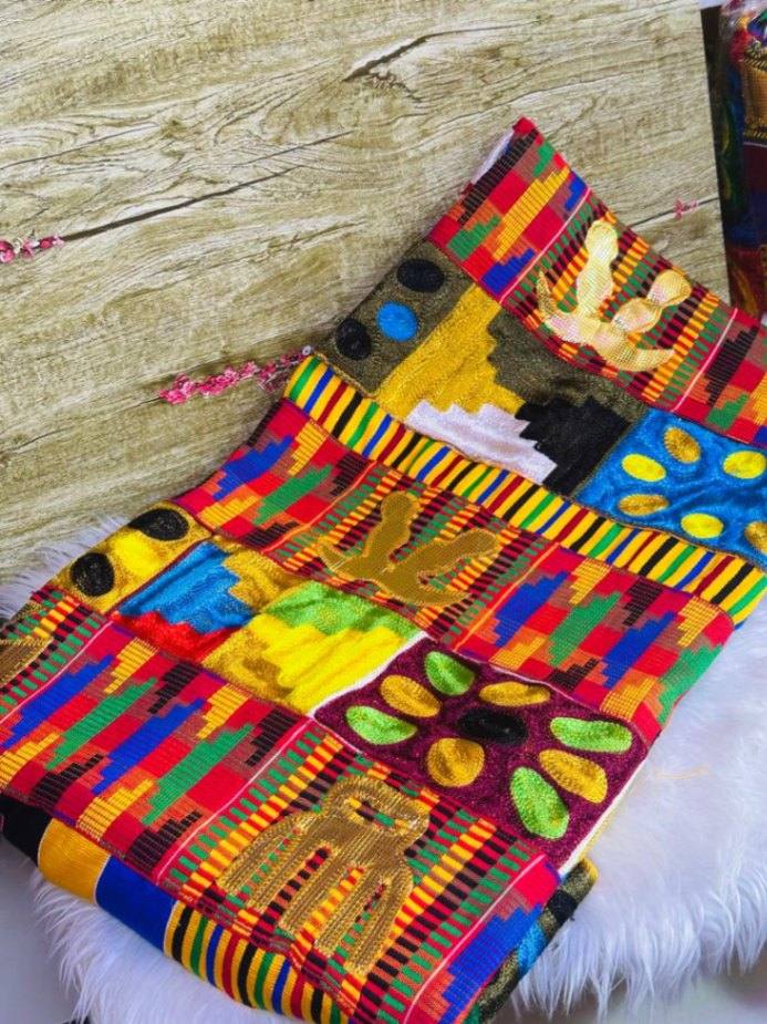 10 yards unique Royal men kente👑