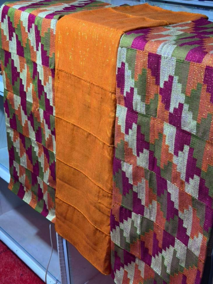 6 yards ( 4 yards design with 2  yards plain)