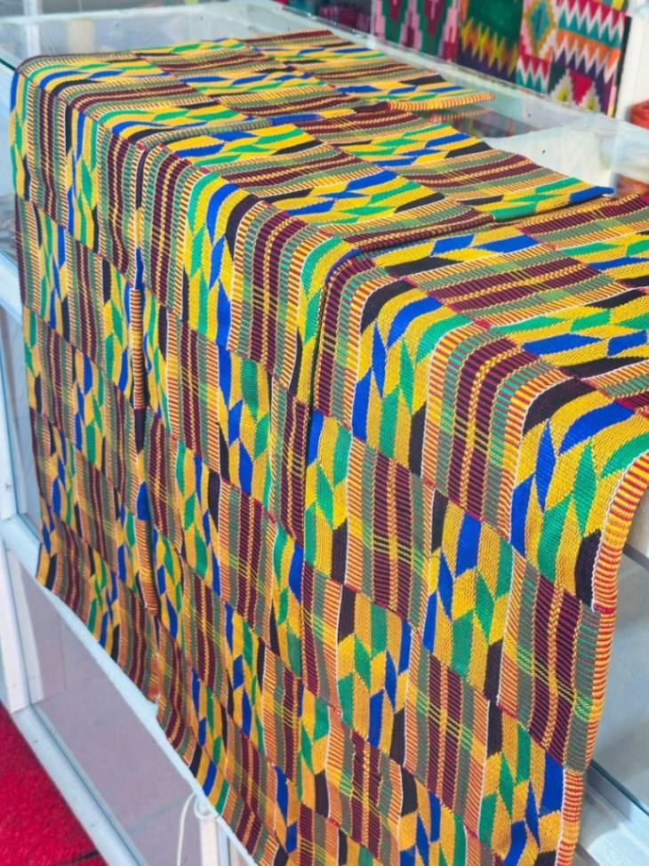 Edwenasa 6 yards design 
