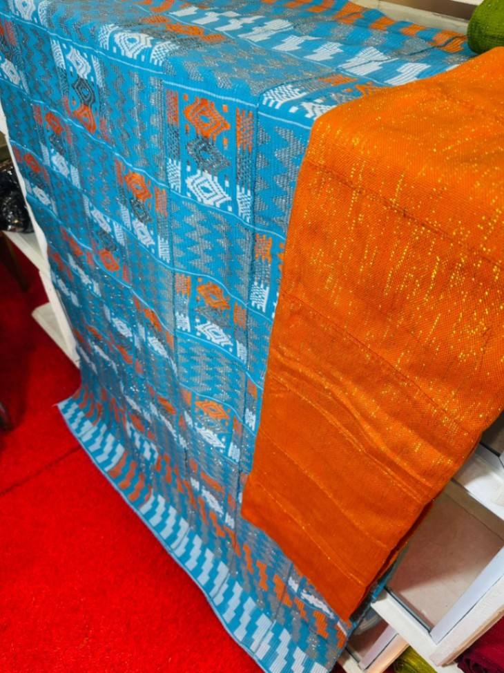 4 yards (2 yards design with 2 yards plain)