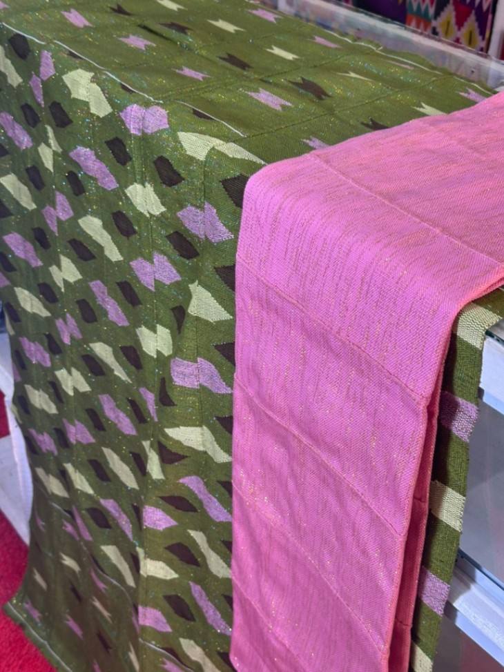 4 yards (2 yards design with 2 yards plain) 